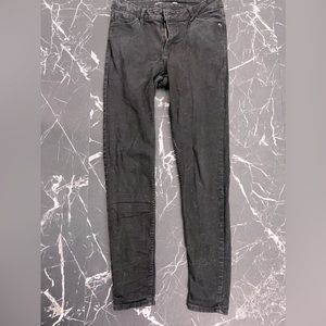 Black skinny jeans